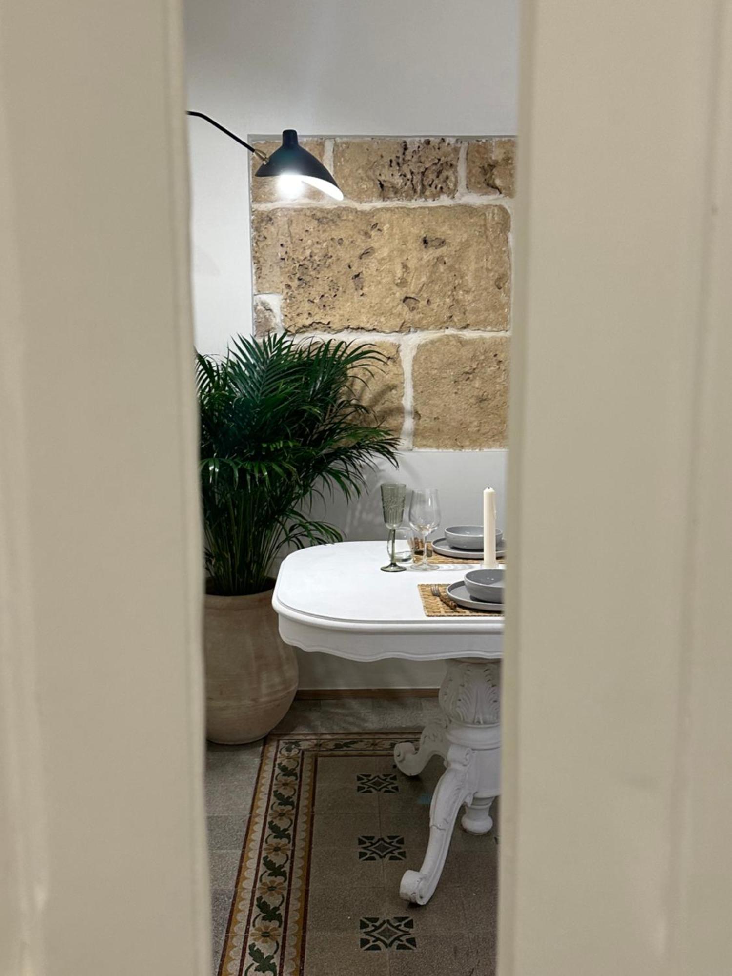 F Apartment